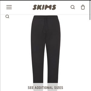 Skims outdoor joggers